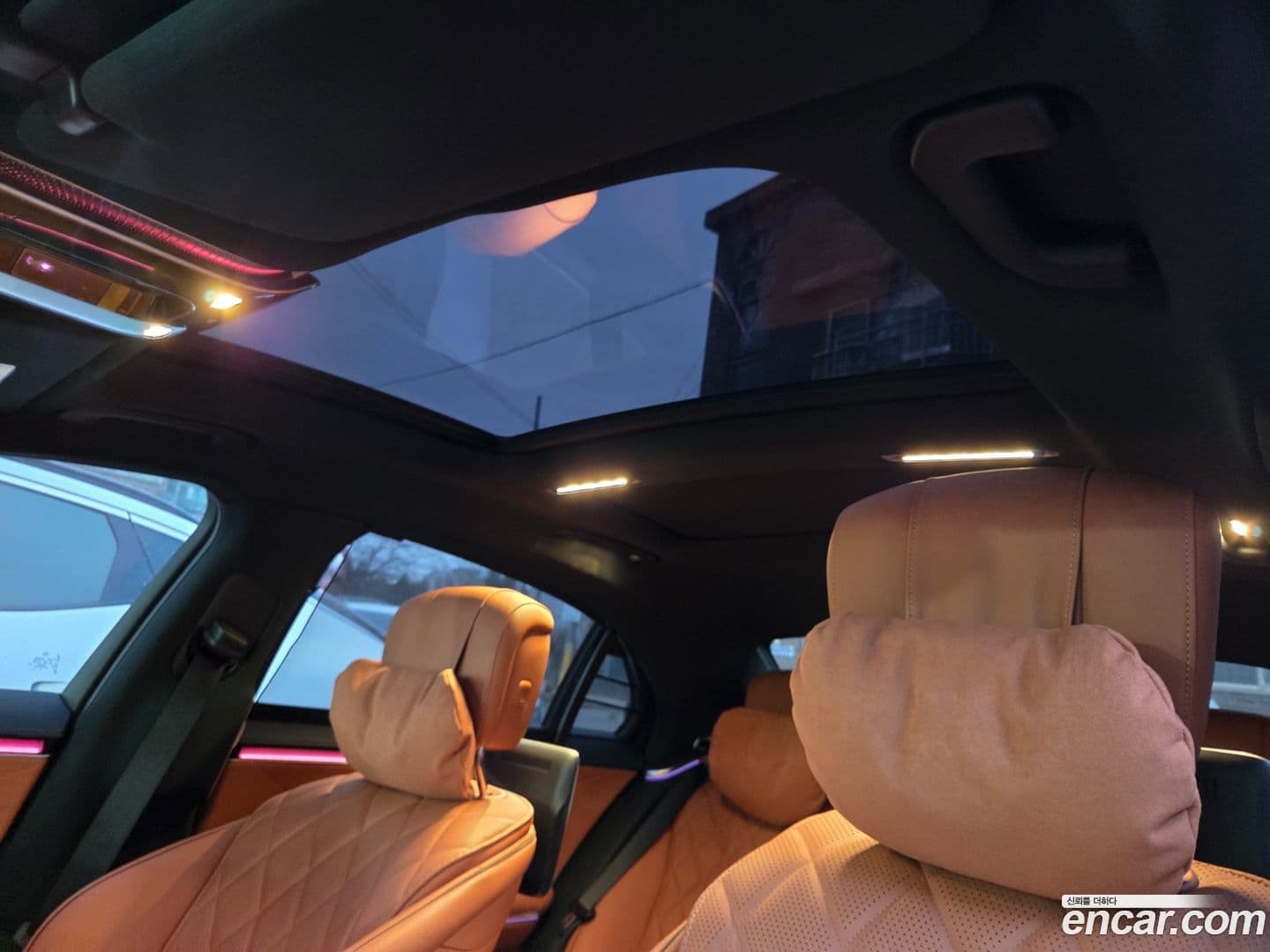 Main__Slider__Photo:S-Class Mercedes-Benz 2023.2-13