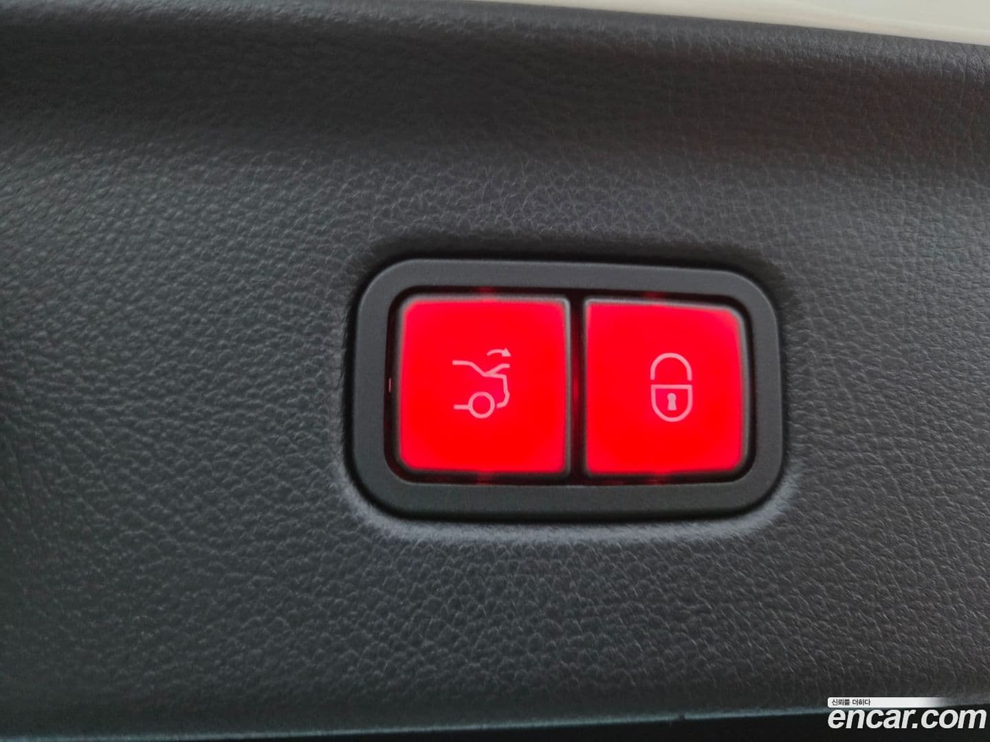 Main__Slider__Photo:S-Class Mercedes-Benz 2023.2-15