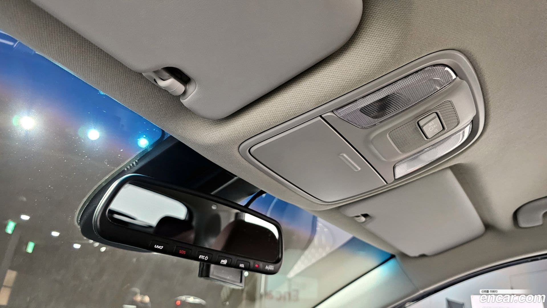 Main__Slider__Photo:Niro Kia 2020.7-18