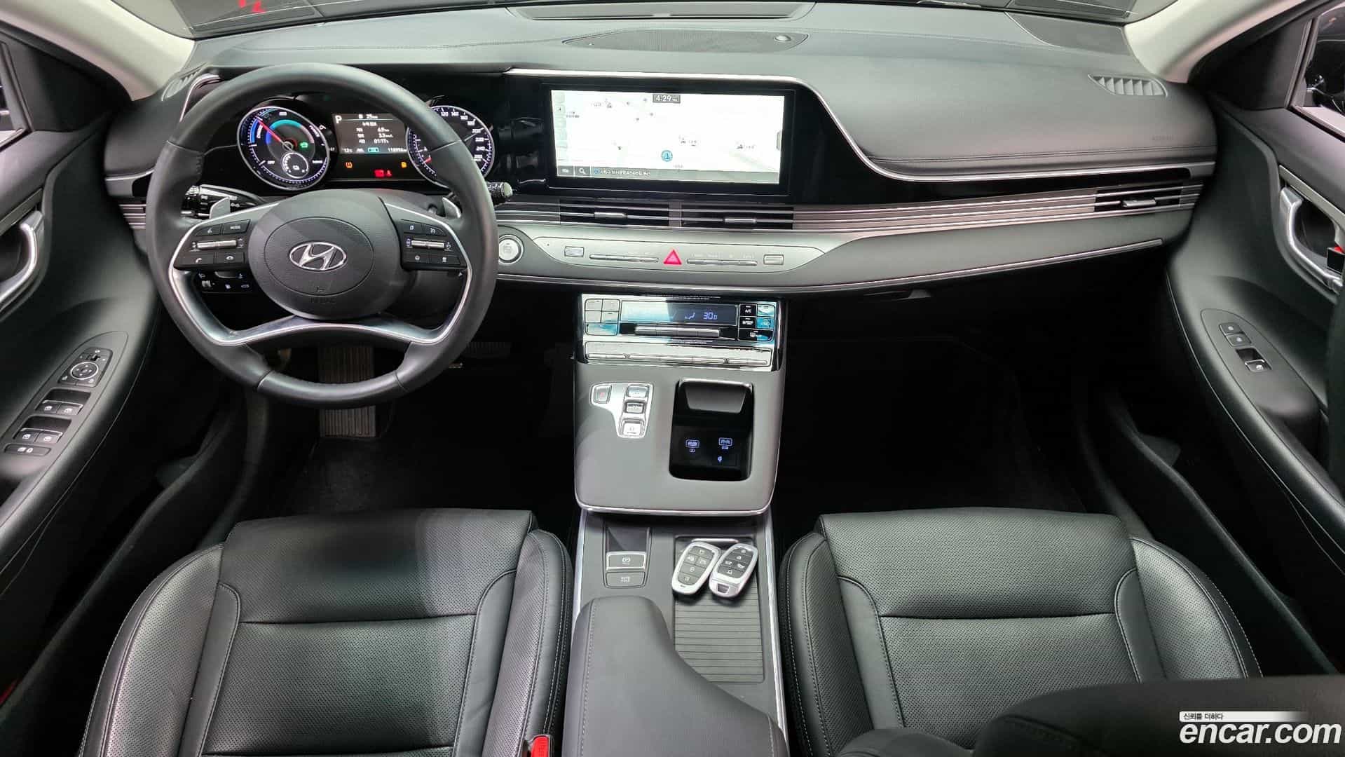 Grandeur Hyundai 2021.11-INNER-007