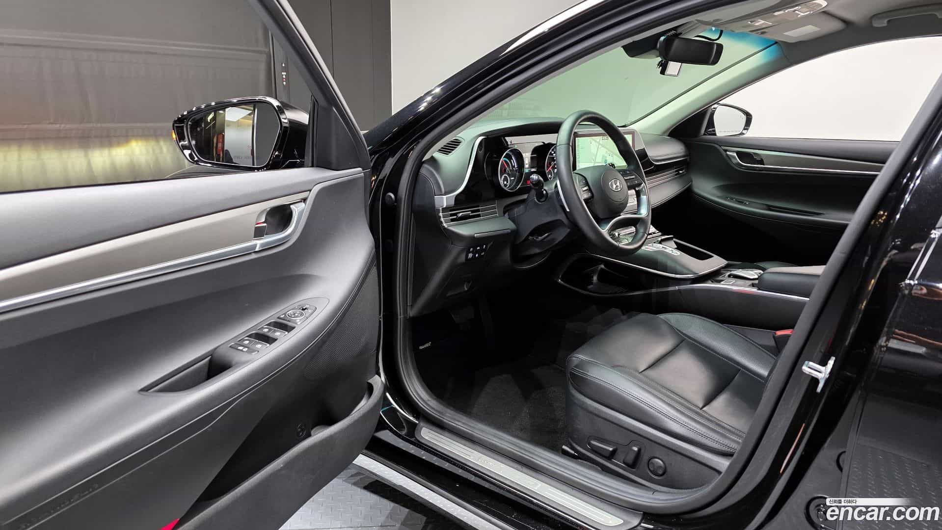 Grandeur Hyundai 2021.11-OPTION-015