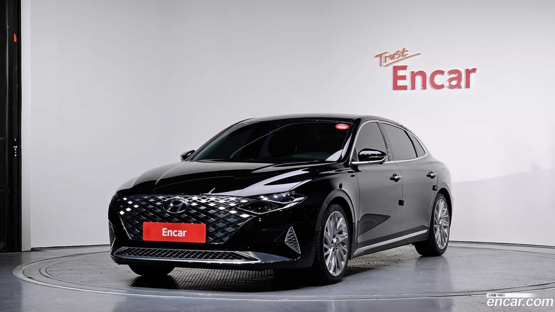 Grandeur Hyundai 2021.11-OUTER-001