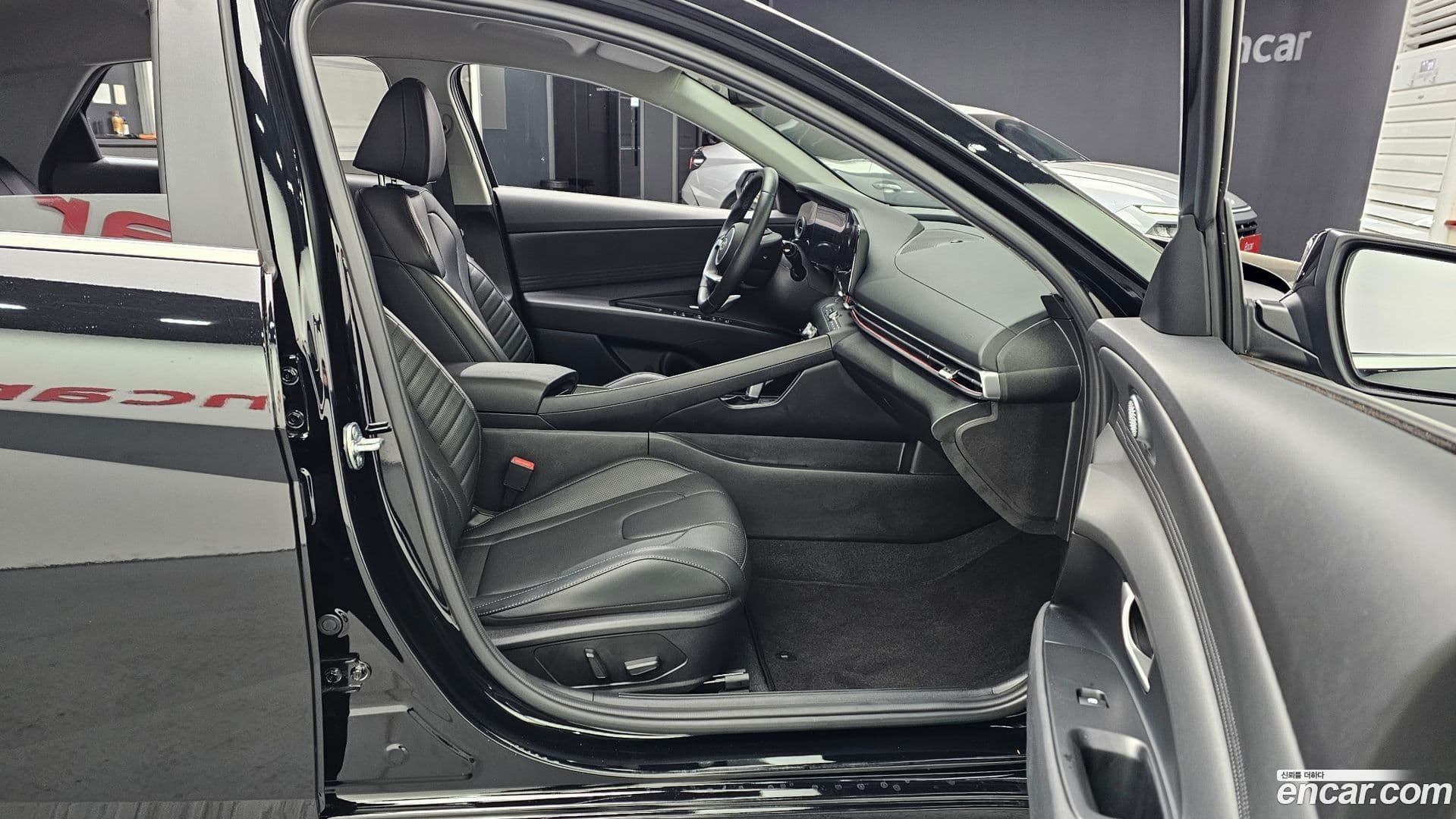 Main__Slider__Photo:AVANTE Hyundai 2024.5-10