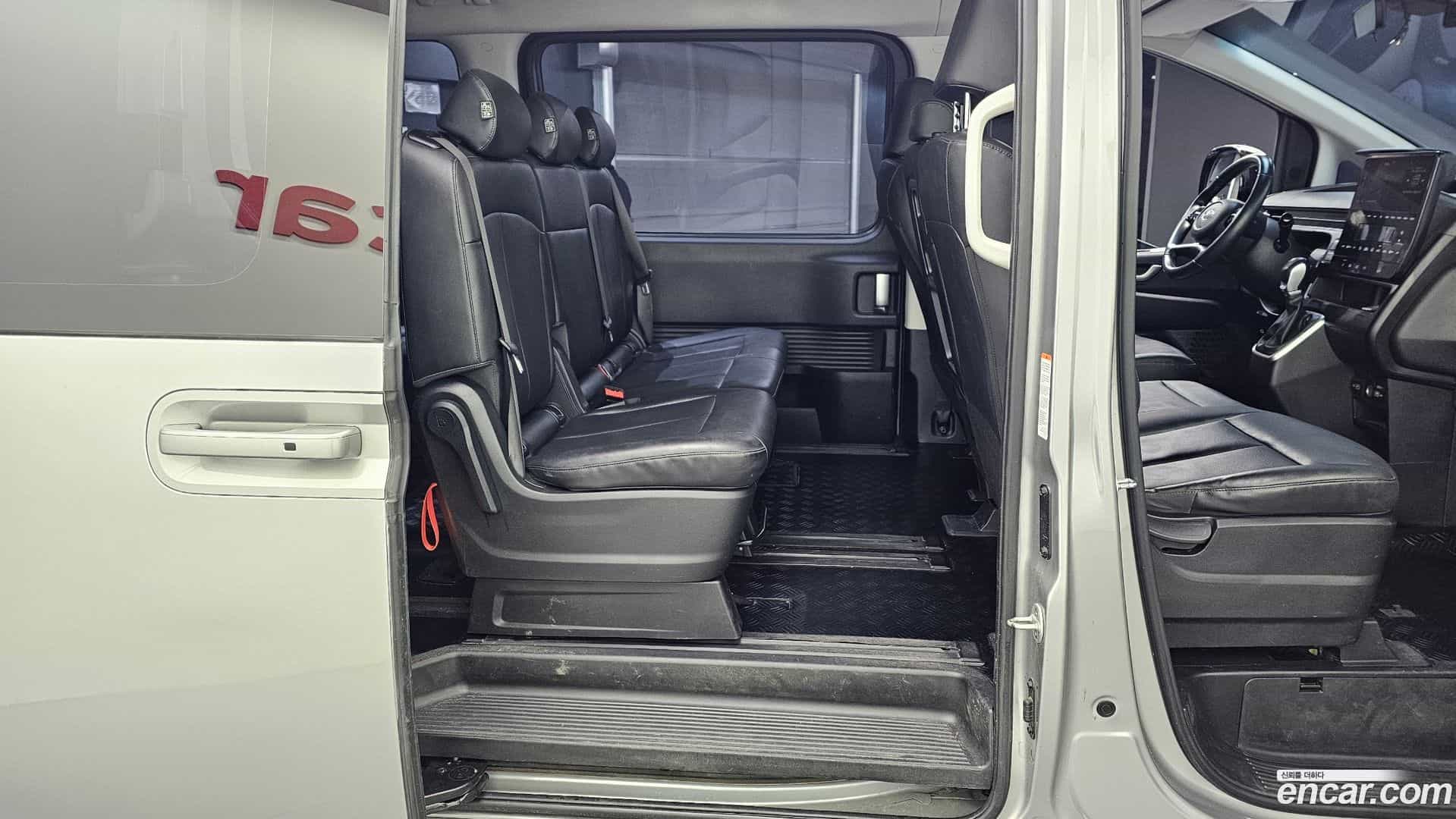 Staria Hyundai 2023.5-OPTION-016