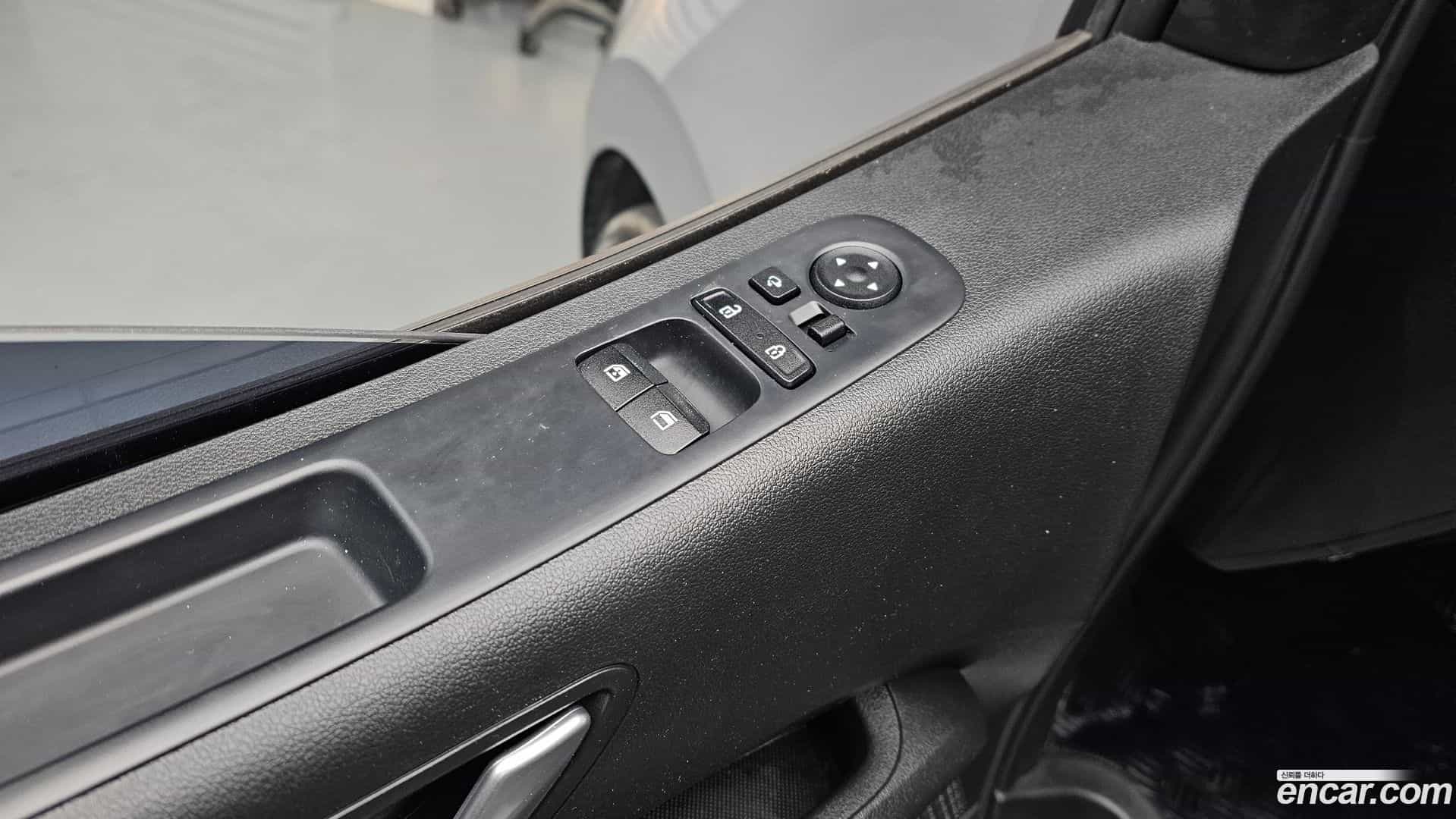 Staria Hyundai 2023.5-OPTION-021