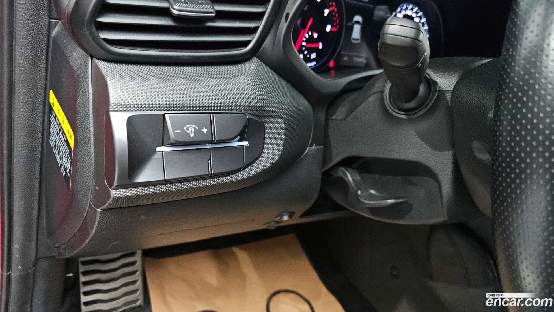 Veloster Hyundai 2018.11-OPTION-021