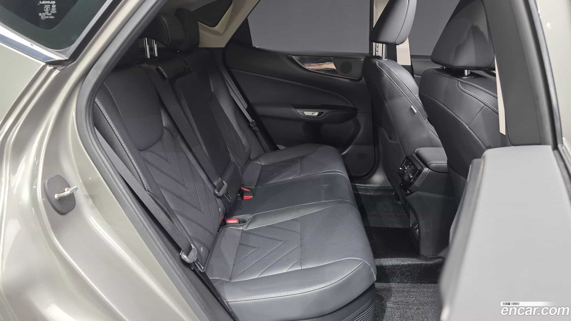 NX Lexus 2024.6-OPTION-016