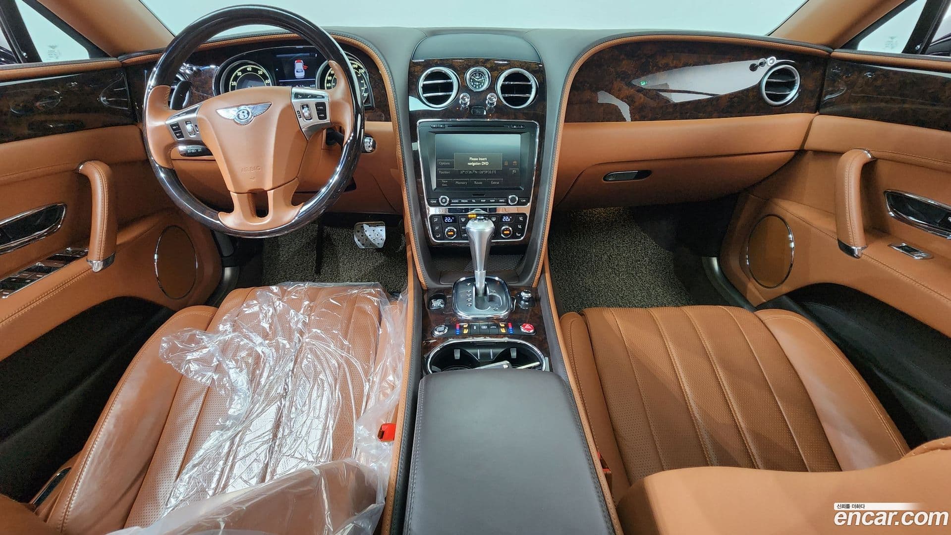 Main__Slider__Photo:Flying Spur Bentley 2015.8-6