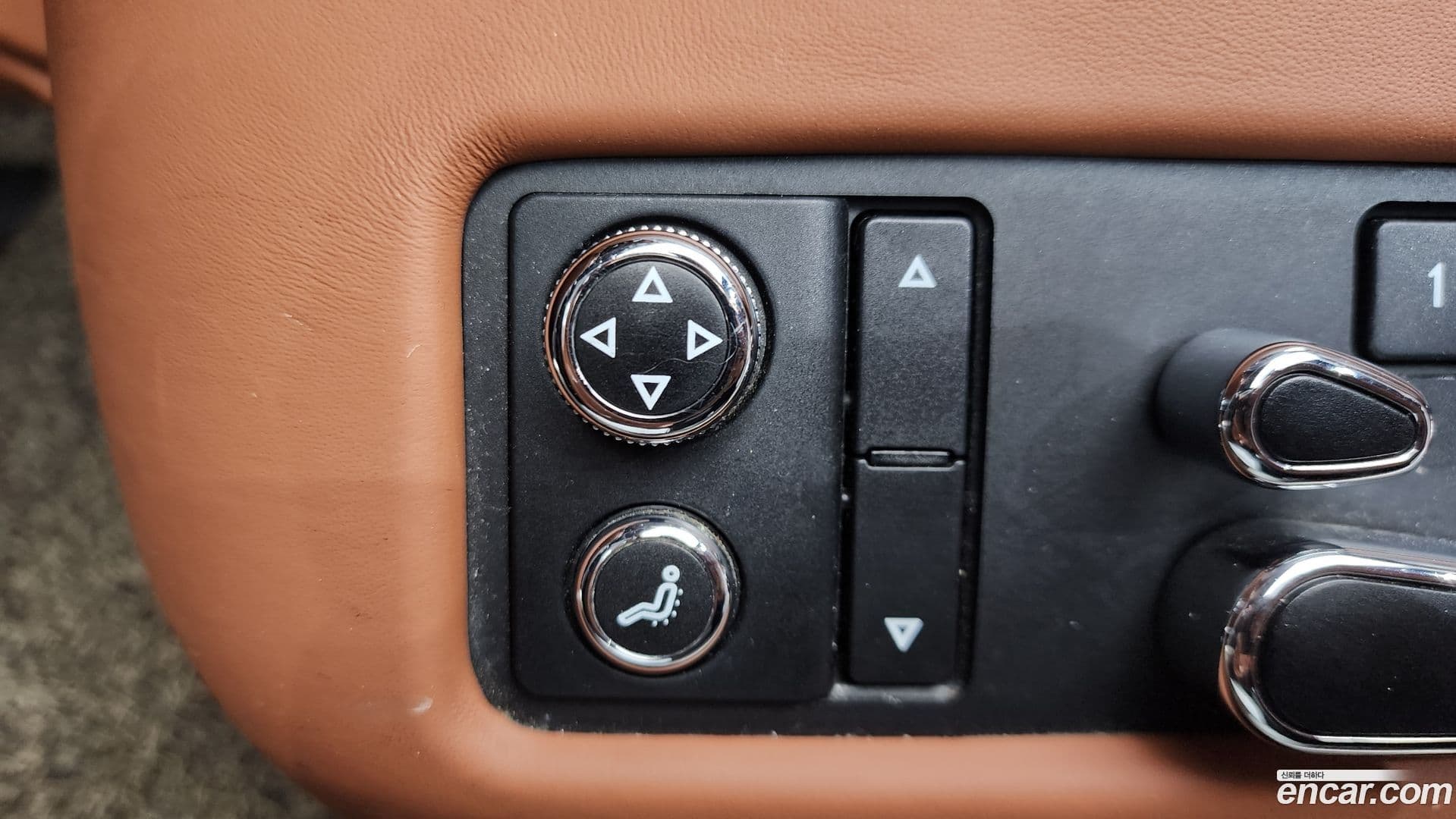 Main__Slider__Photo:Flying Spur Bentley 2015.8-15