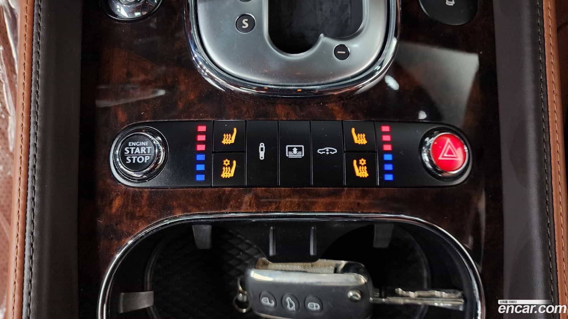 Flying Spur Bentley 2015.8-OPTION-021