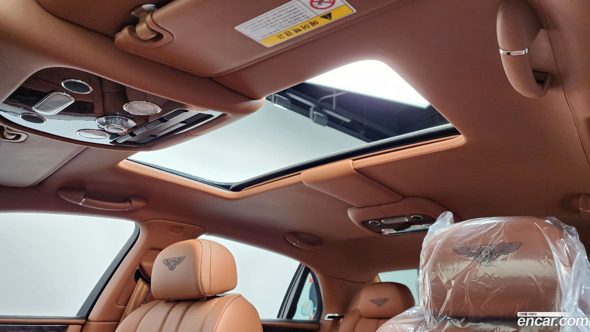 Main__Slider__Photo:Flying Spur Bentley 2015.8-17