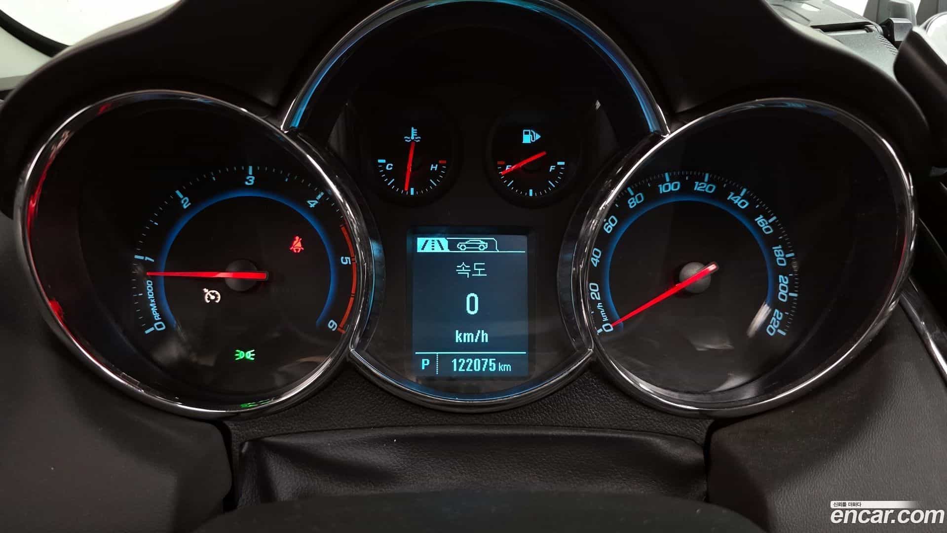 Cruze ChevroletGMDaewoo 2013.4-INNER-008