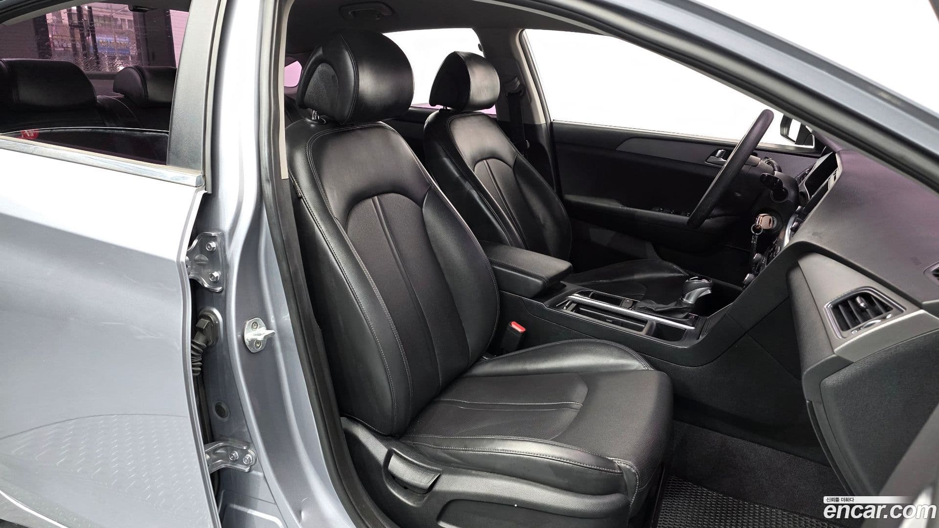 Main__Slider__Photo:Sonata Hyundai 2016.4-9