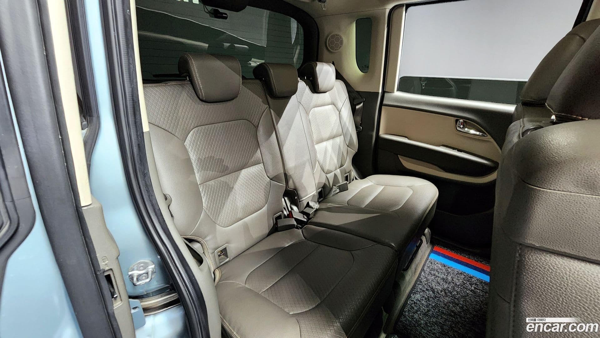 Main__Slider__Photo:RAY Kia 2012.11-11