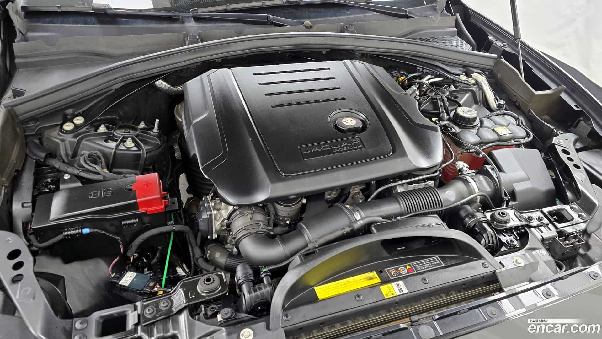 F-PACE Jaguar 2020.11-INNER-006