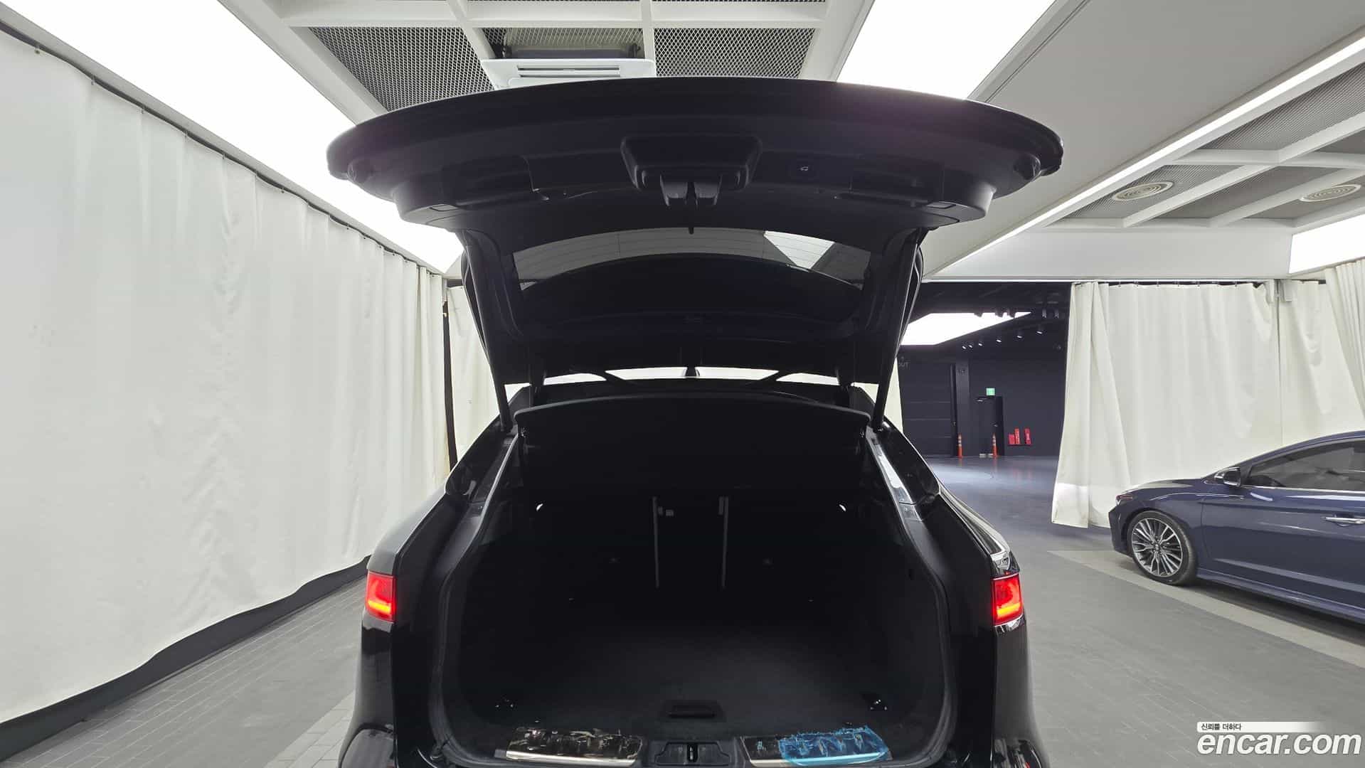 F-PACE Jaguar 2020.11-OPTION-024