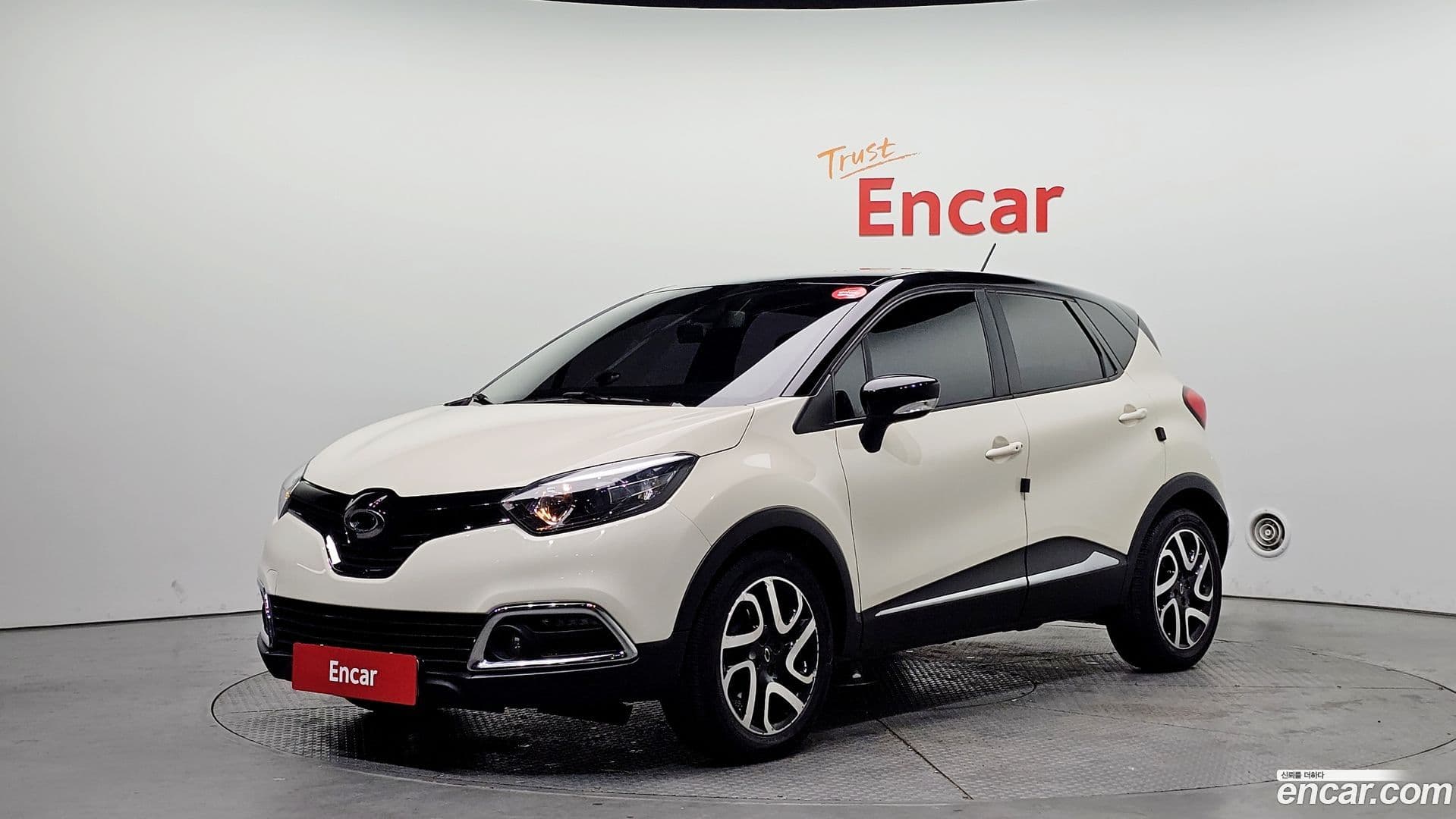 Main__Slider__Photo:QM3 Renault-KoreaSamsung 2015.6-0