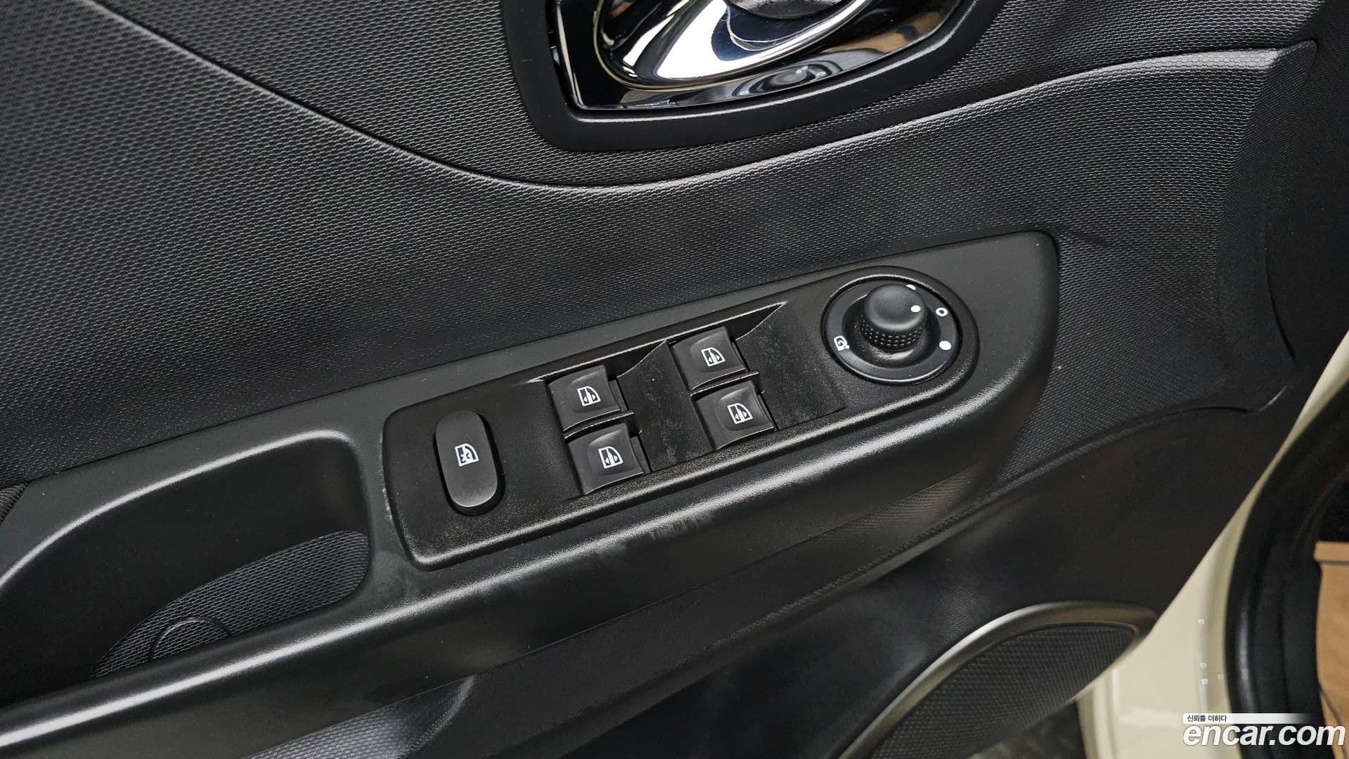 Main__Slider__Photo:QM3 Renault-KoreaSamsung 2015.6-12