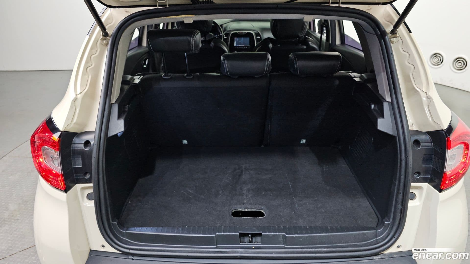 Main__Slider__Photo:QM3 Renault-KoreaSamsung 2015.6-19