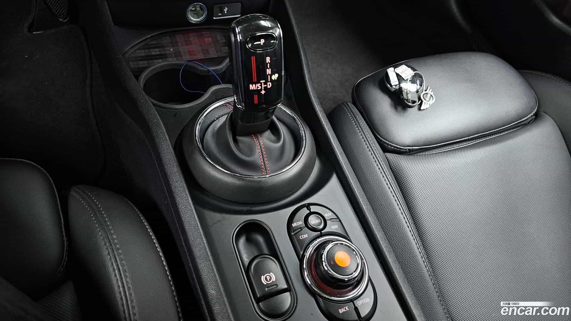 Clubman Mini 2020.3-INNER-009