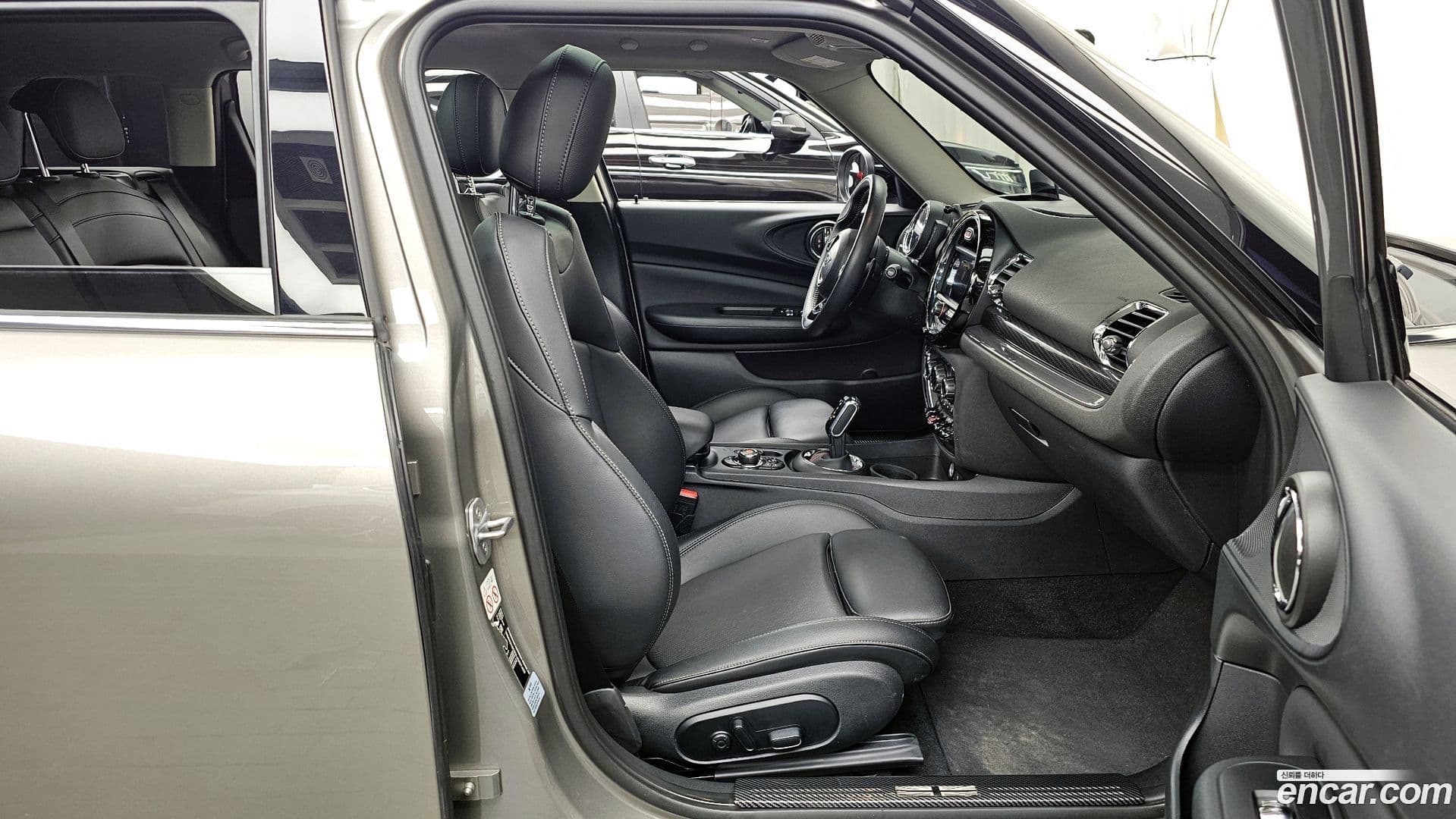 Main__Slider__Photo:Clubman Mini 2020.3-10