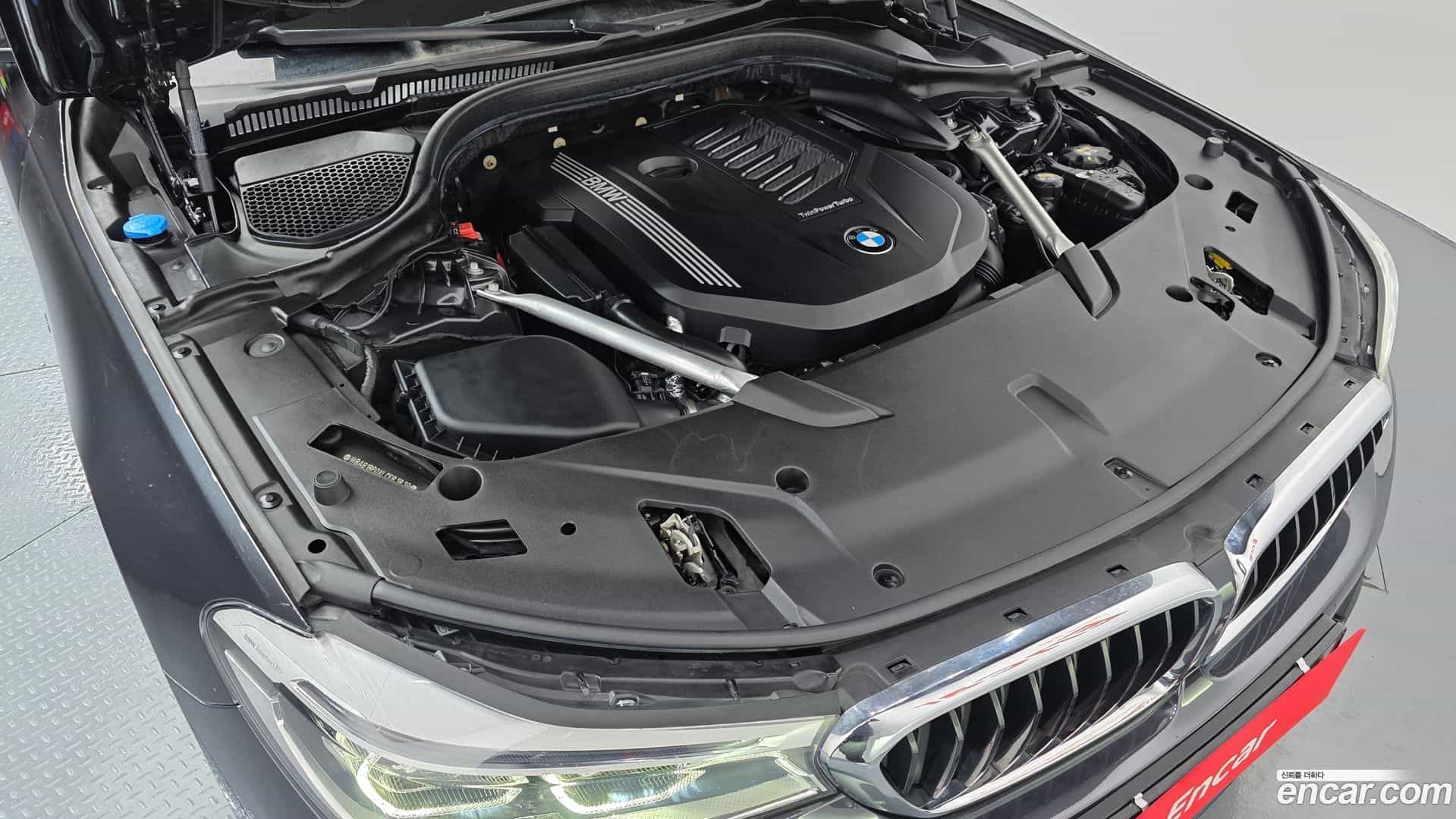 Gran Turismo BMW 2020.7-INNER-006