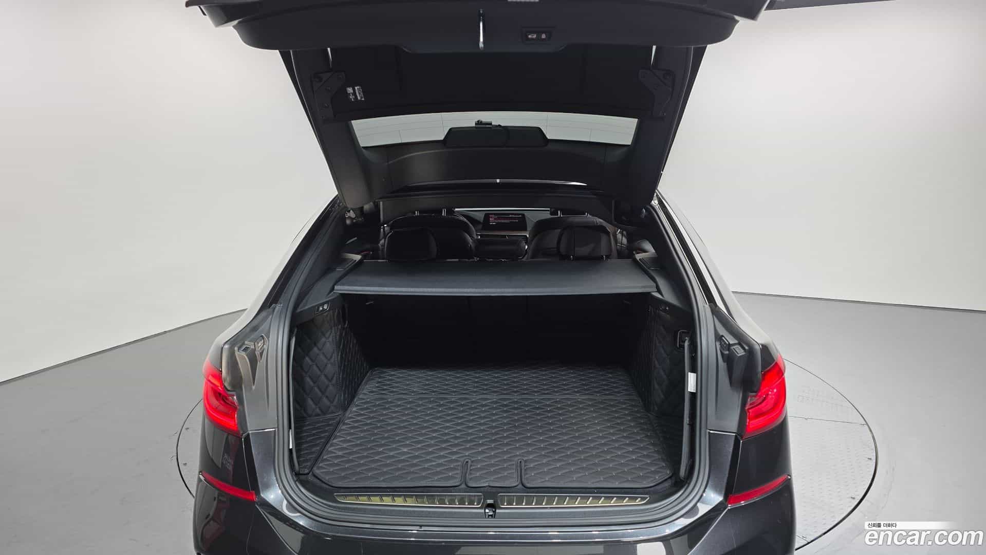 Gran Turismo BMW 2020.7-OPTION-024