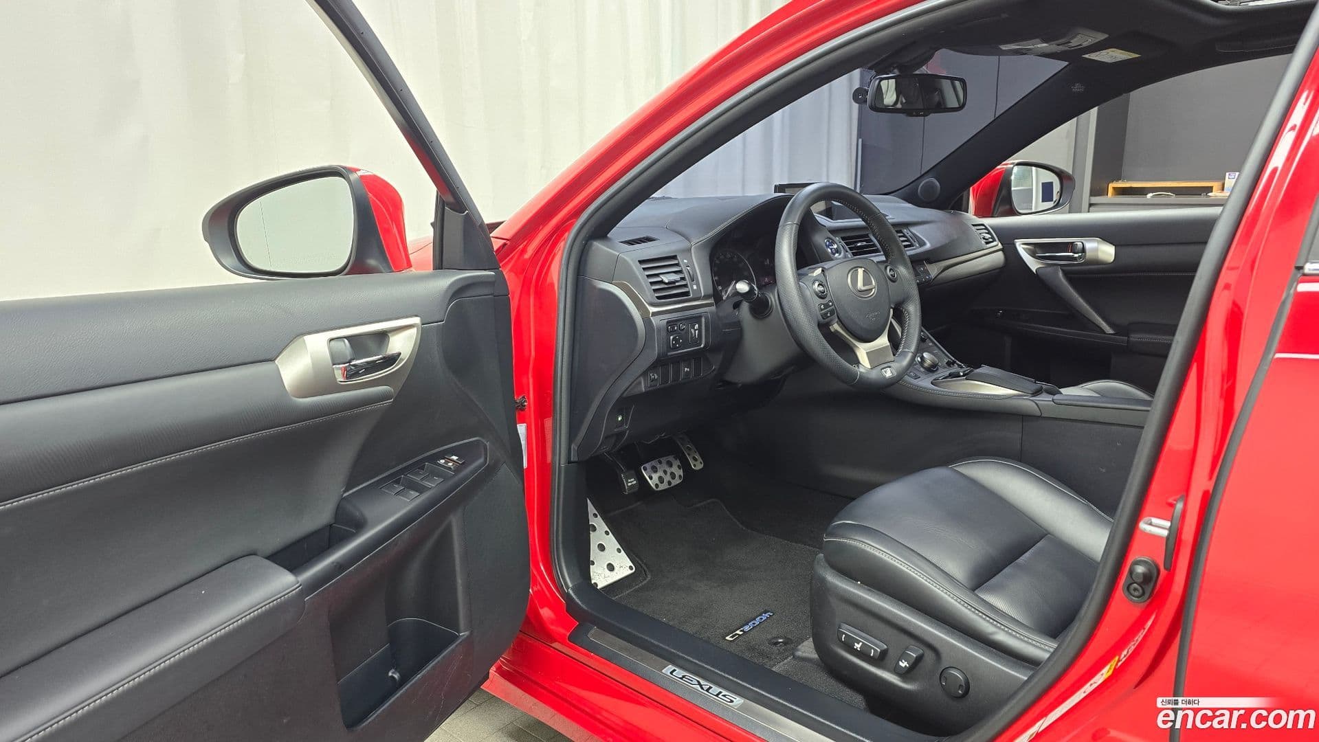 Main__Slider__Photo:CT200h Lexus 2014.9-9