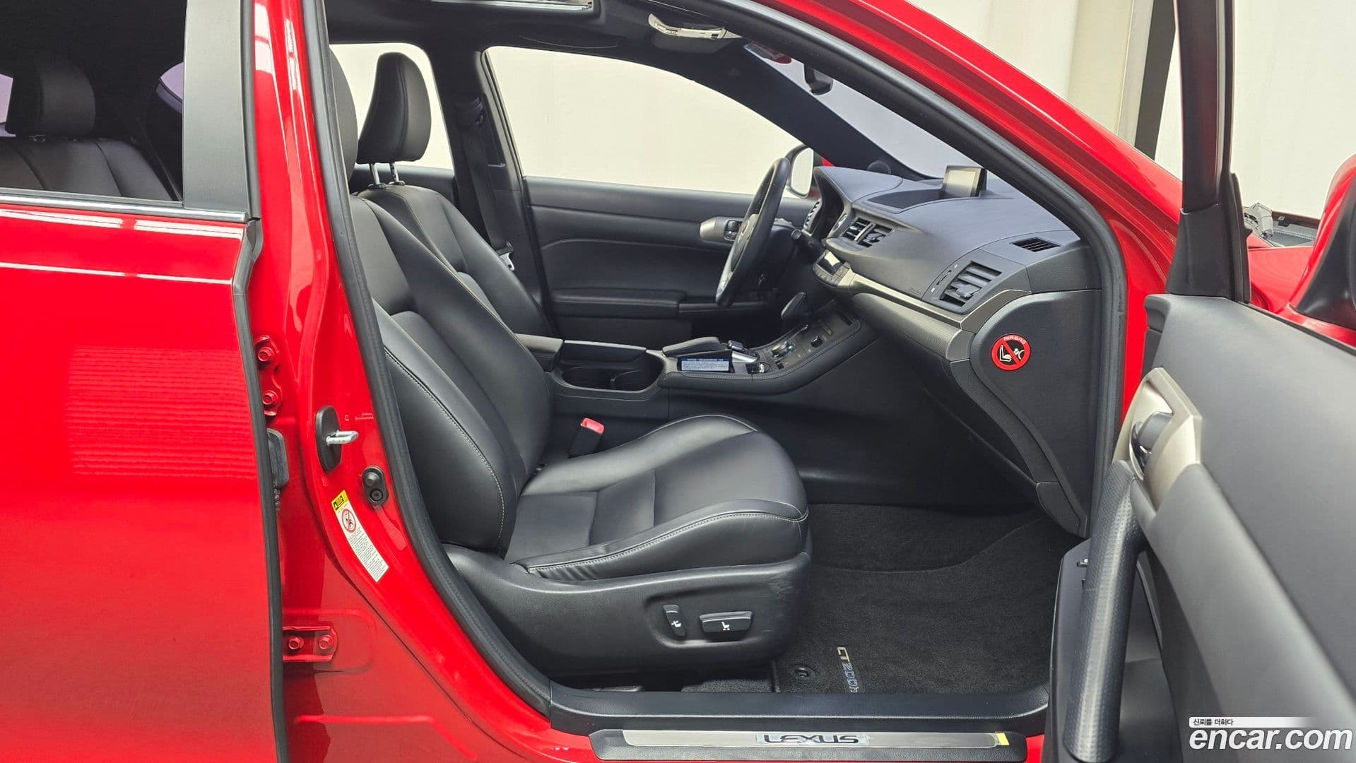 Main__Slider__Photo:CT200h Lexus 2014.9-10