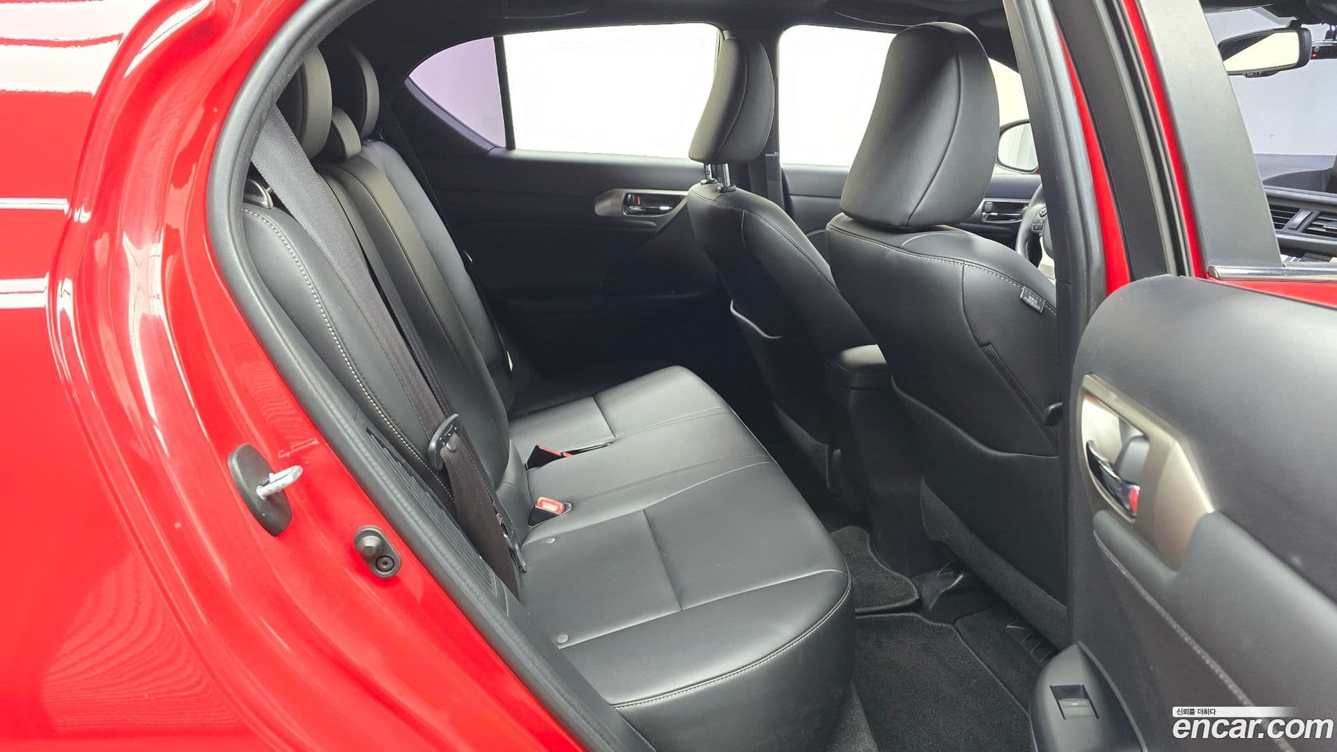 Main__Slider__Photo:CT200h Lexus 2014.9-11