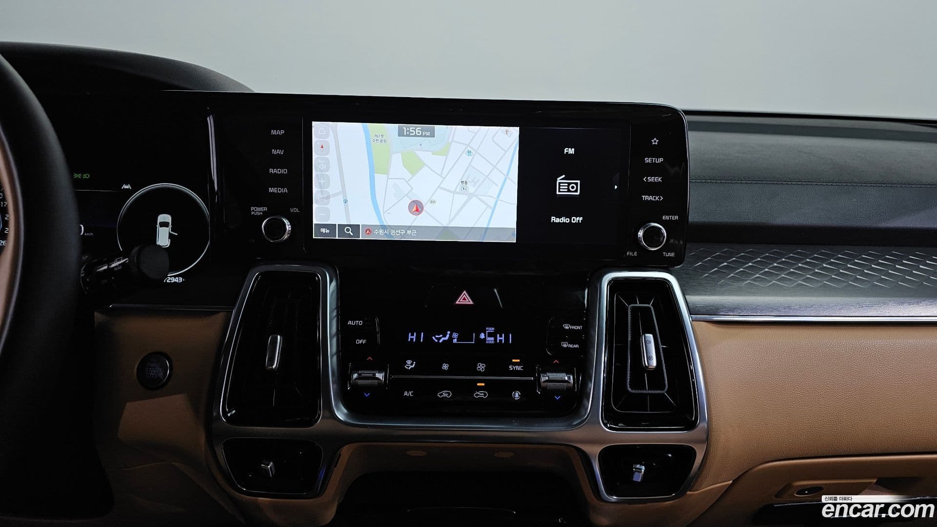 Main__Slider__Photo:Sorento Kia 2022.0-13