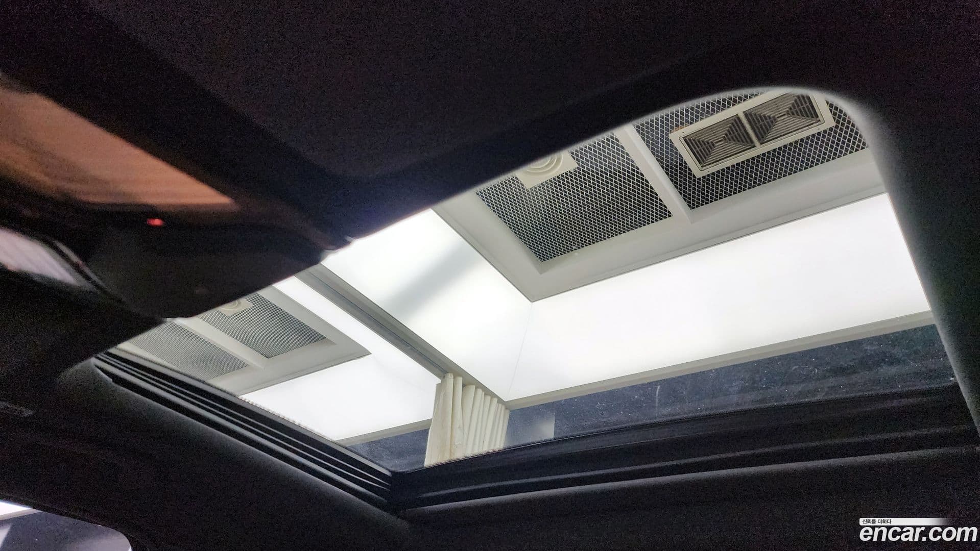 Main__Slider__Photo:3-Series BMW 2022.11-17