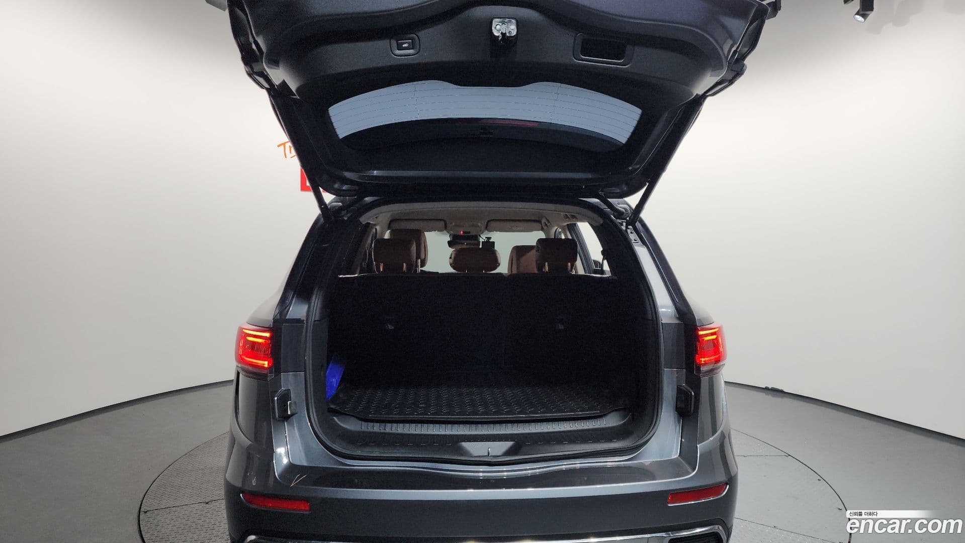 Main__Slider__Photo:QM6 Renault-KoreaSamsung 2023.9-19