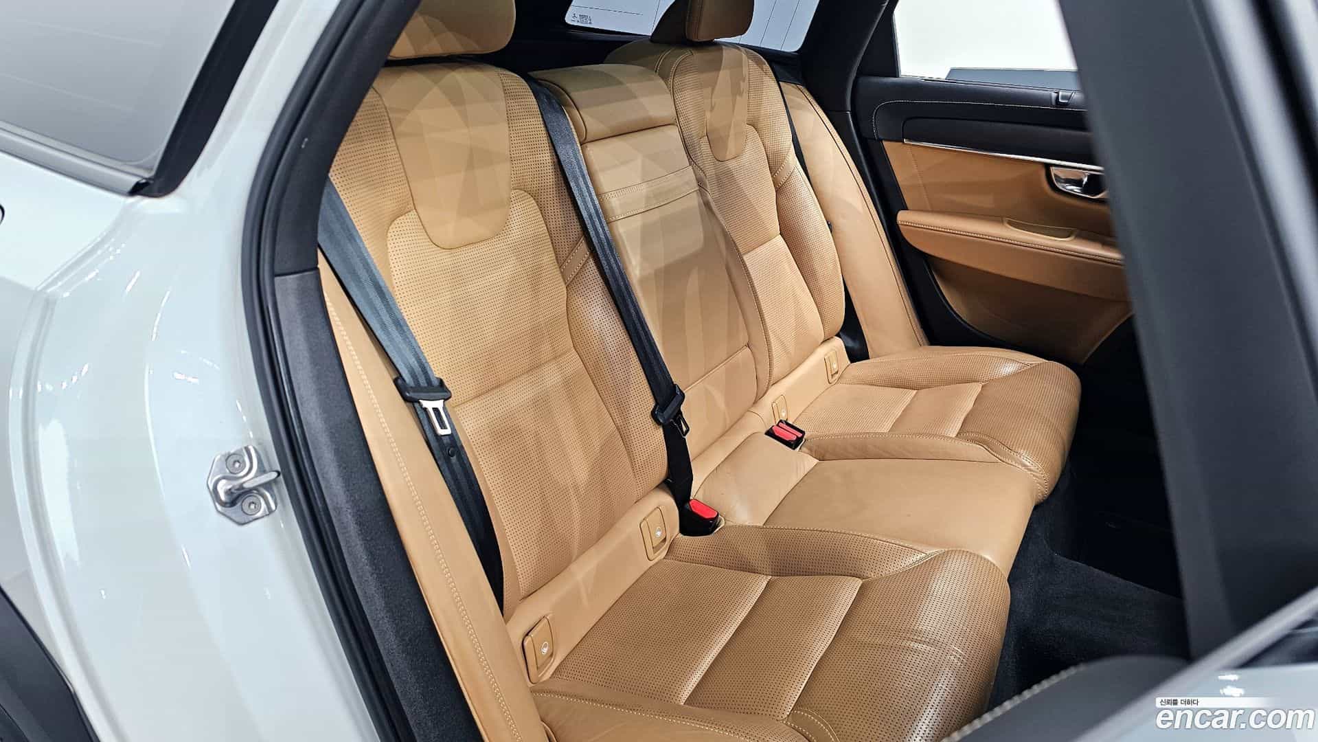 V90 Volvo 2018.7-OPTION-016
