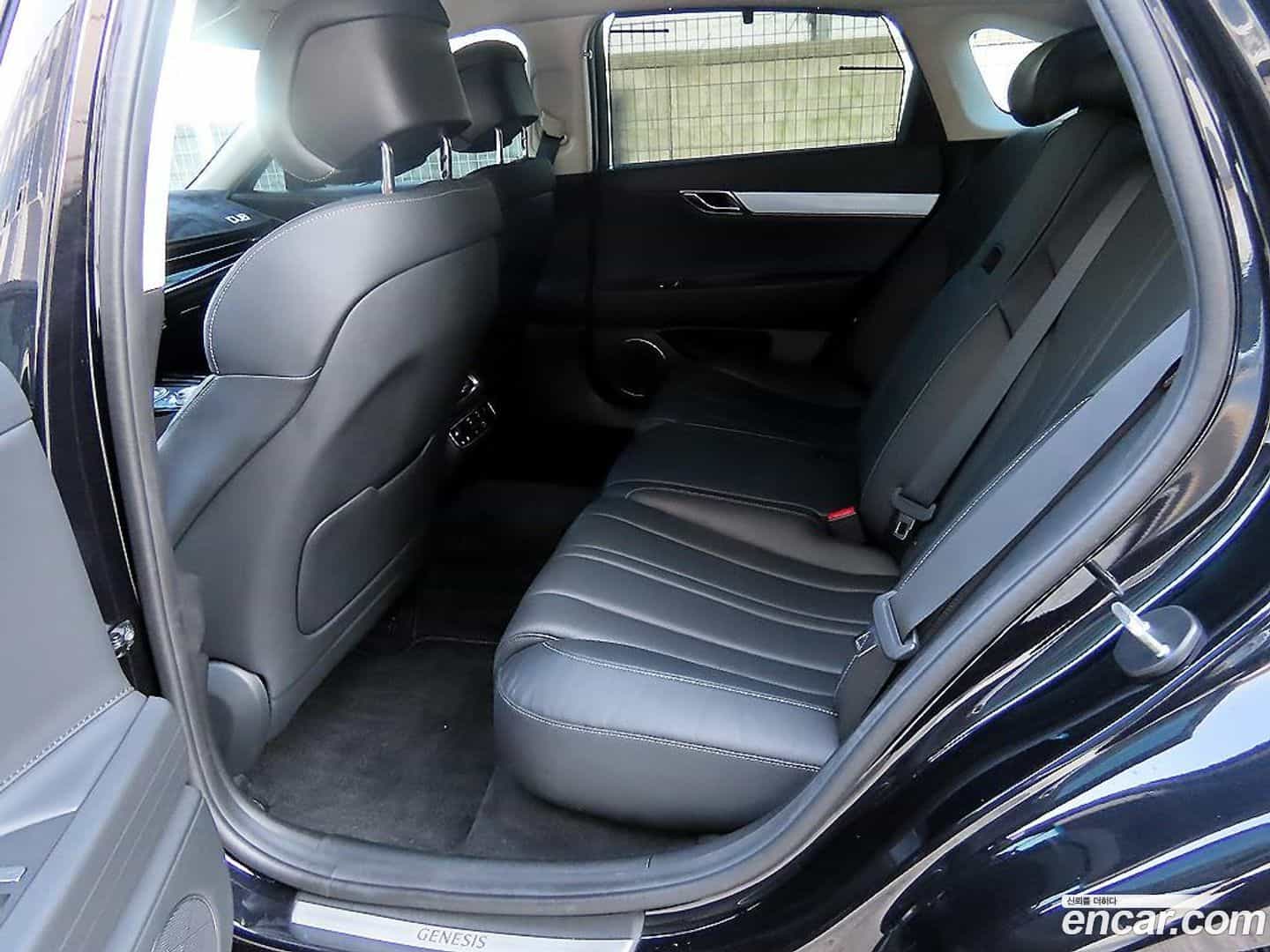 G80 Genesis 2020.3-INNER-006