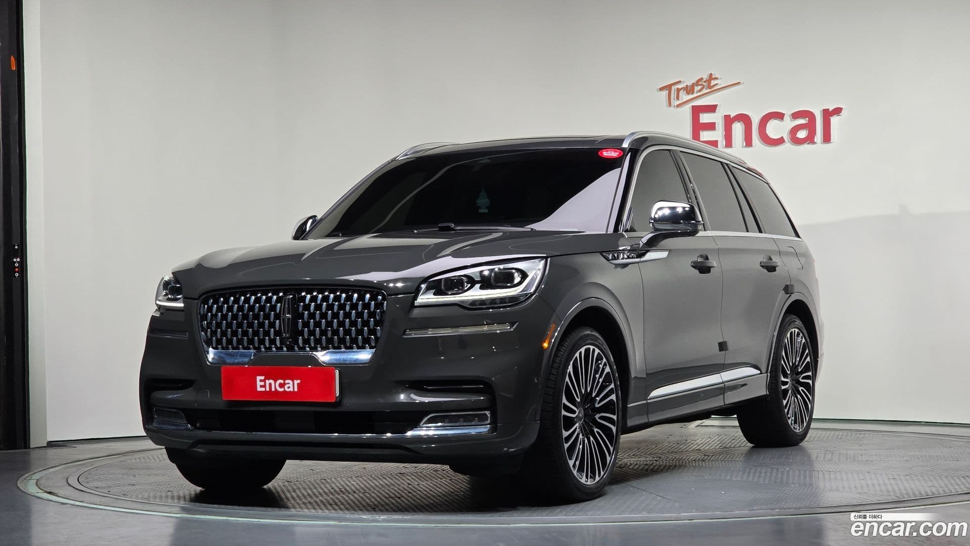 Main__Slider__Photo:Aviator Lincoln 2020.10-0