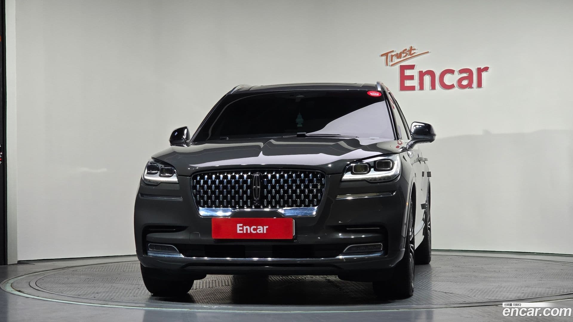 Main__Slider__Photo:Aviator Lincoln 2020.10-2