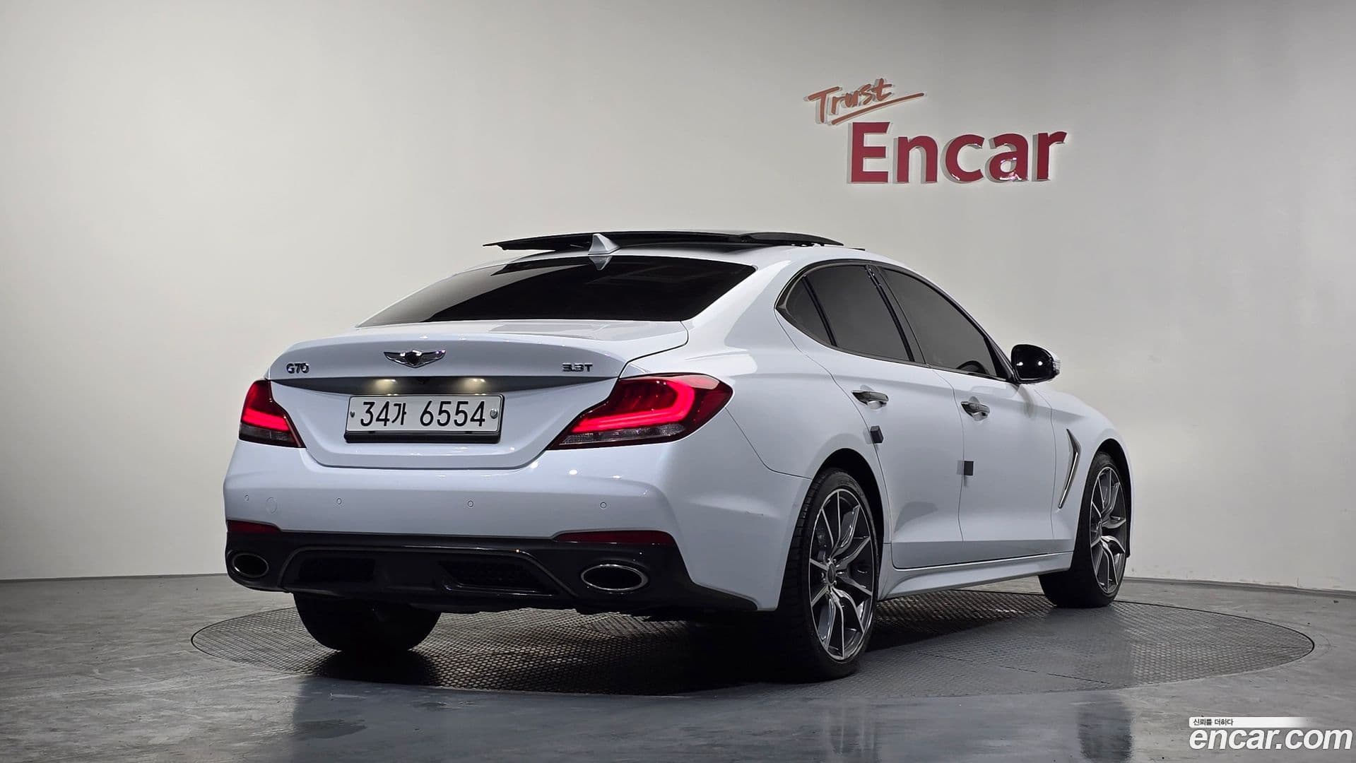 Main__Slider__Photo:G70 Genesis 2017.9-1