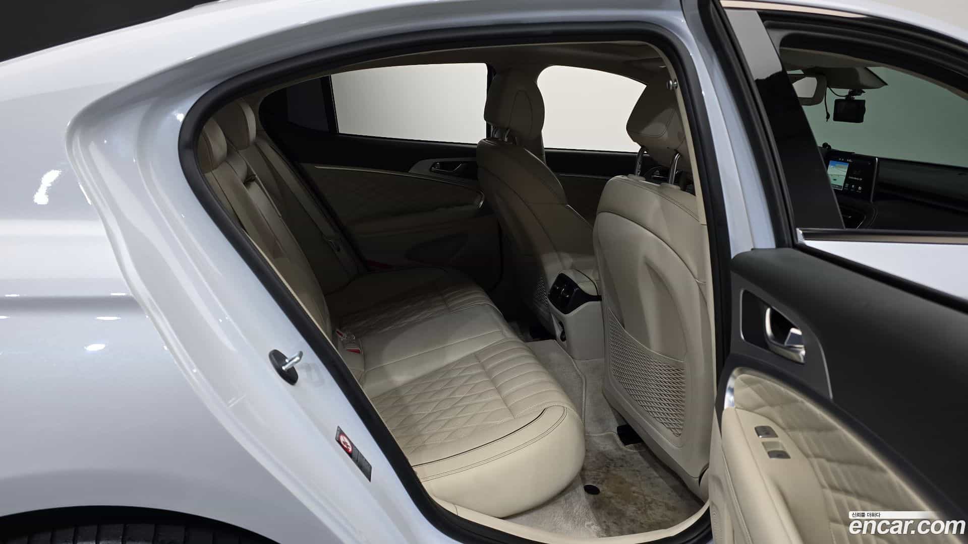 G70 Genesis 2017.9-OPTION-016