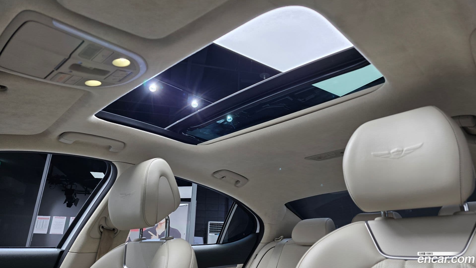 Main__Slider__Photo:G70 Genesis 2017.9-18