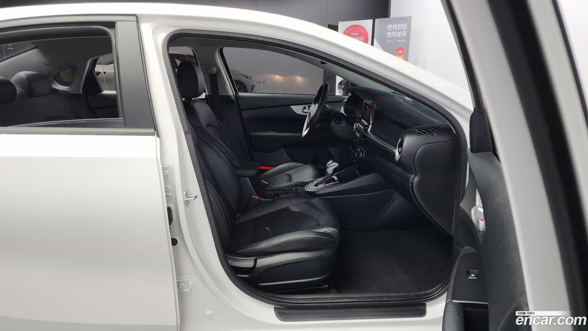 K3 Kia 2022.2-INNER-010