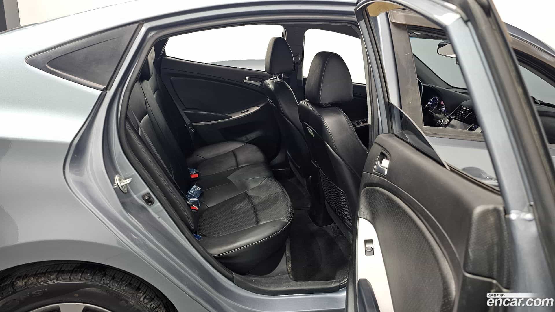 Accent Hyundai 2018.0-OPTION-015