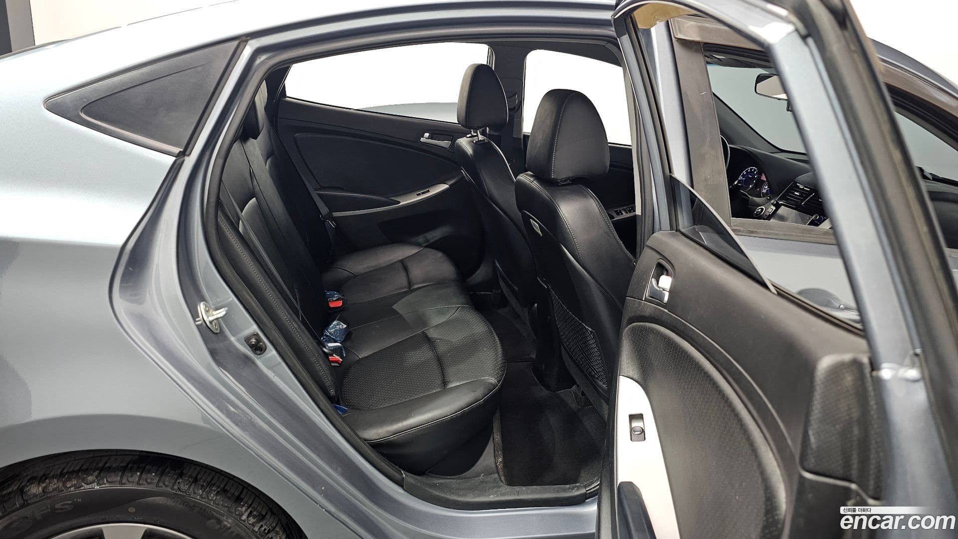 Main__Slider__Photo:Accent Hyundai 2018.0-10