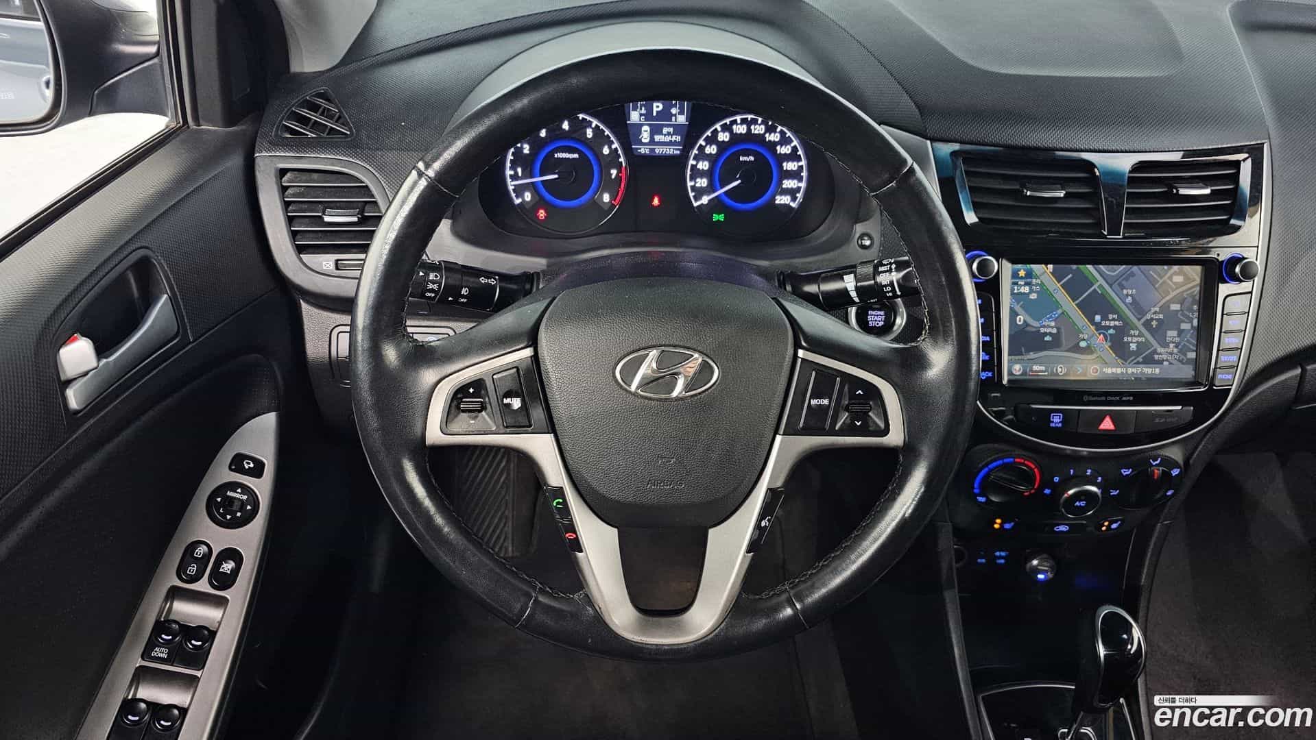 Accent Hyundai 2018.0-OPTION-017