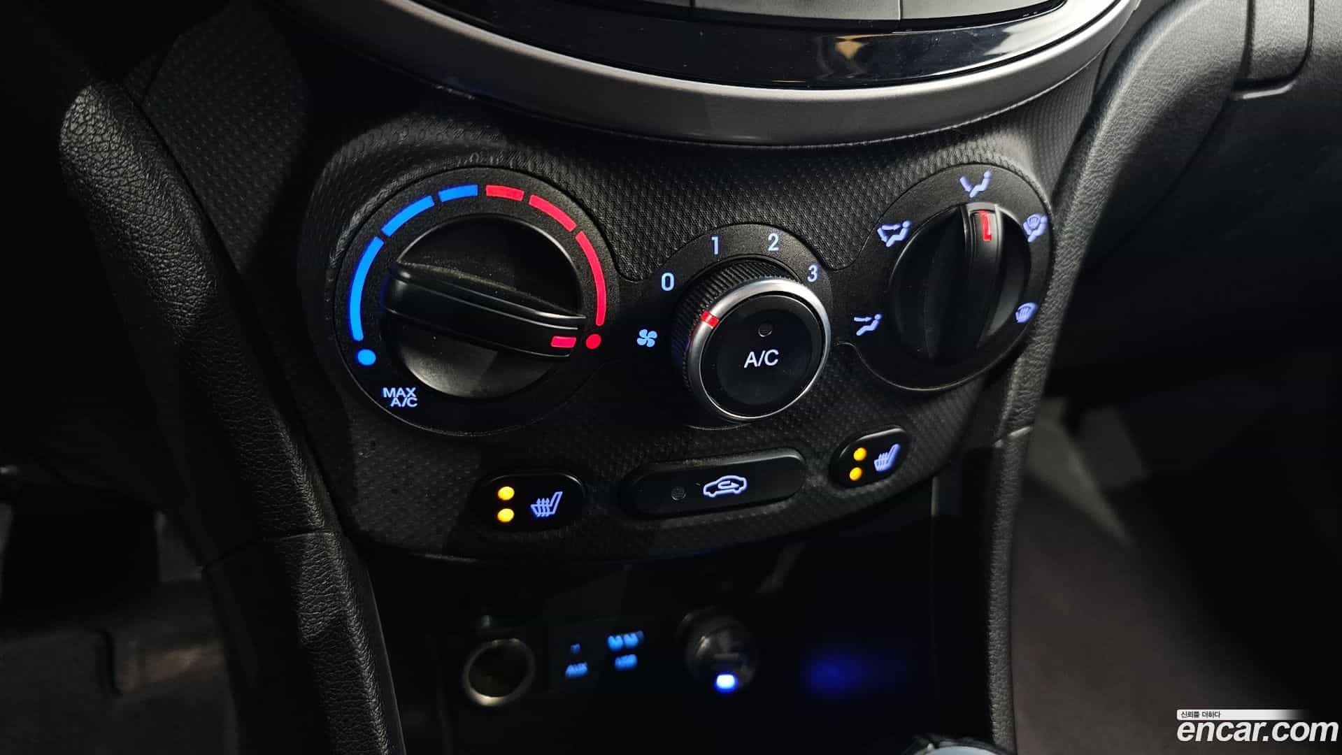 Accent Hyundai 2018.0-OPTION-020