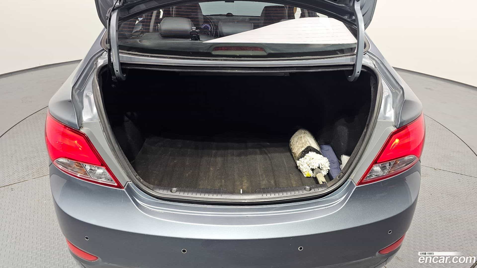 Accent Hyundai 2018.0-OPTION-024