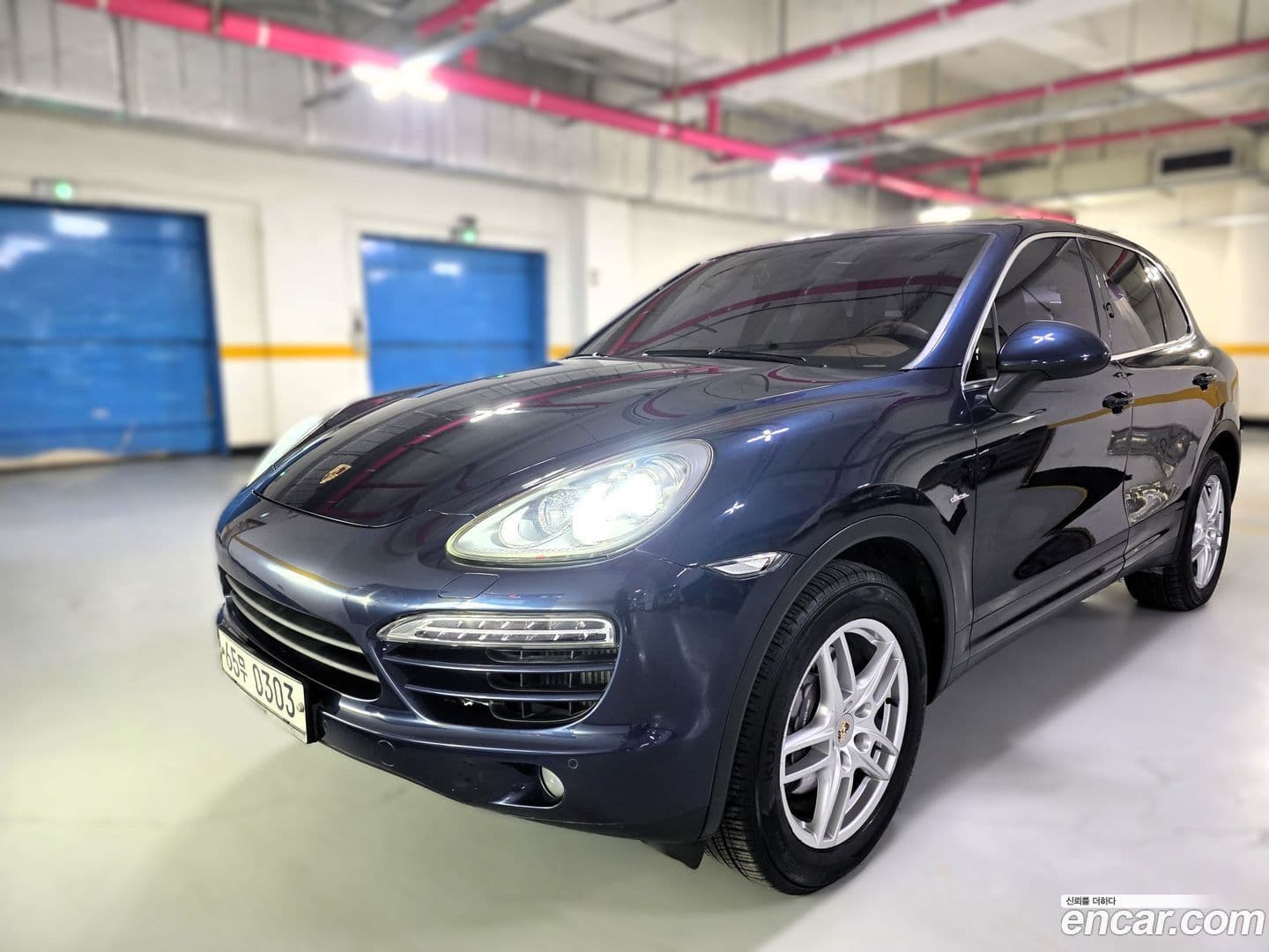 Main__Slider__Photo:Cayenne Porsche 2011.10-1