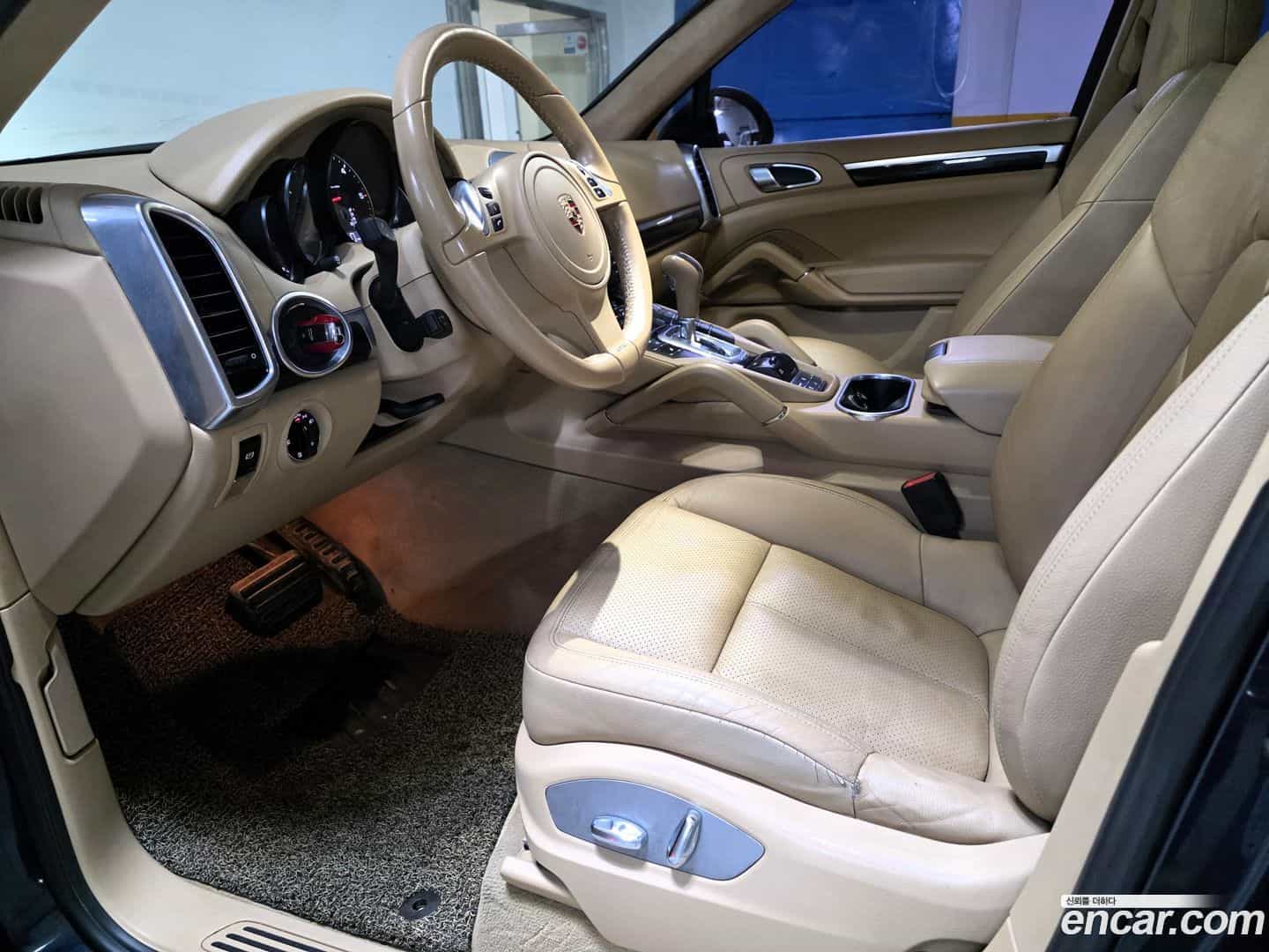 Cayenne Porsche 2011.10-OPTION-017