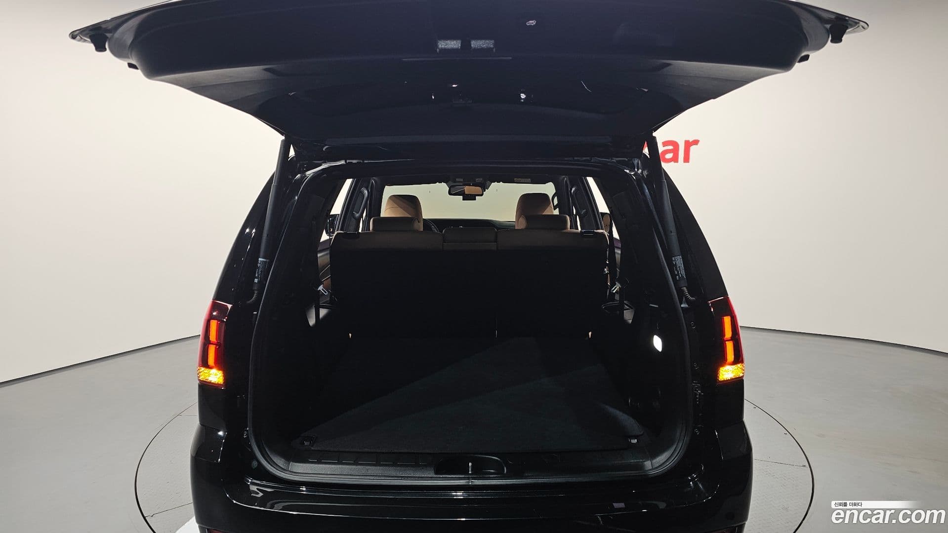 Main__Slider__Photo:Mohave Kia 2021.0-19