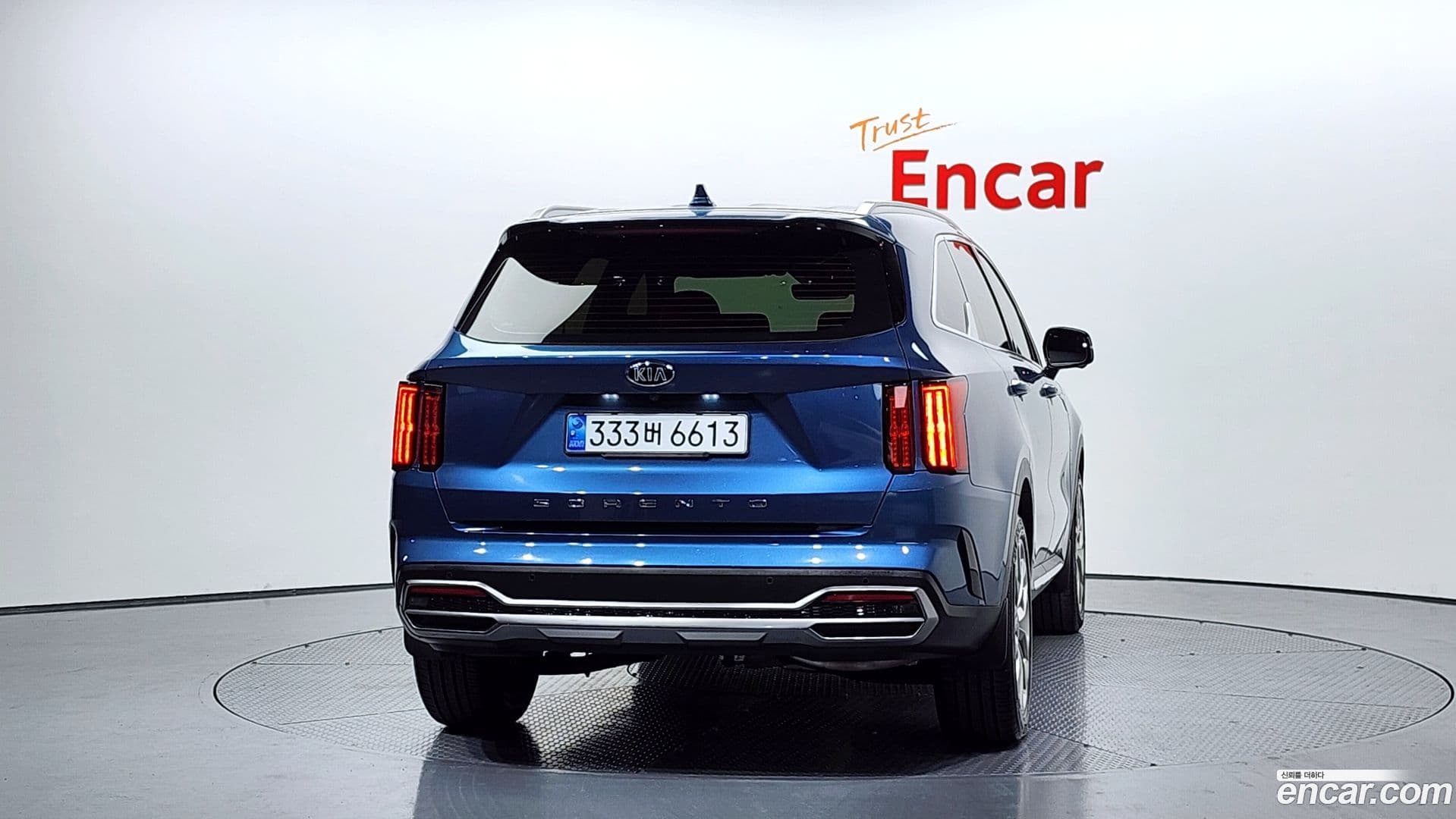 Main__Slider__Photo:Sorento Kia 2020.9-3